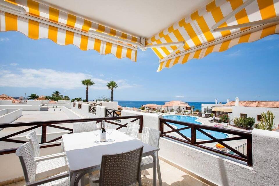 2 Bedroom Apartment For 4 People In Tenerife Адехе Экстерьер фото